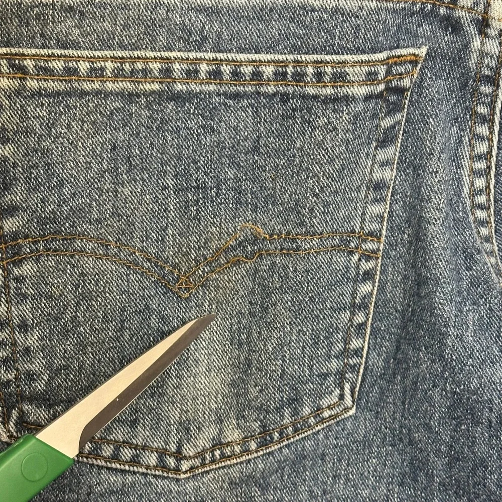 Vintage Levis 505 Mens 38x32 Regular Fit Blue Denim Jeans Made in‎ USA 505-4891
